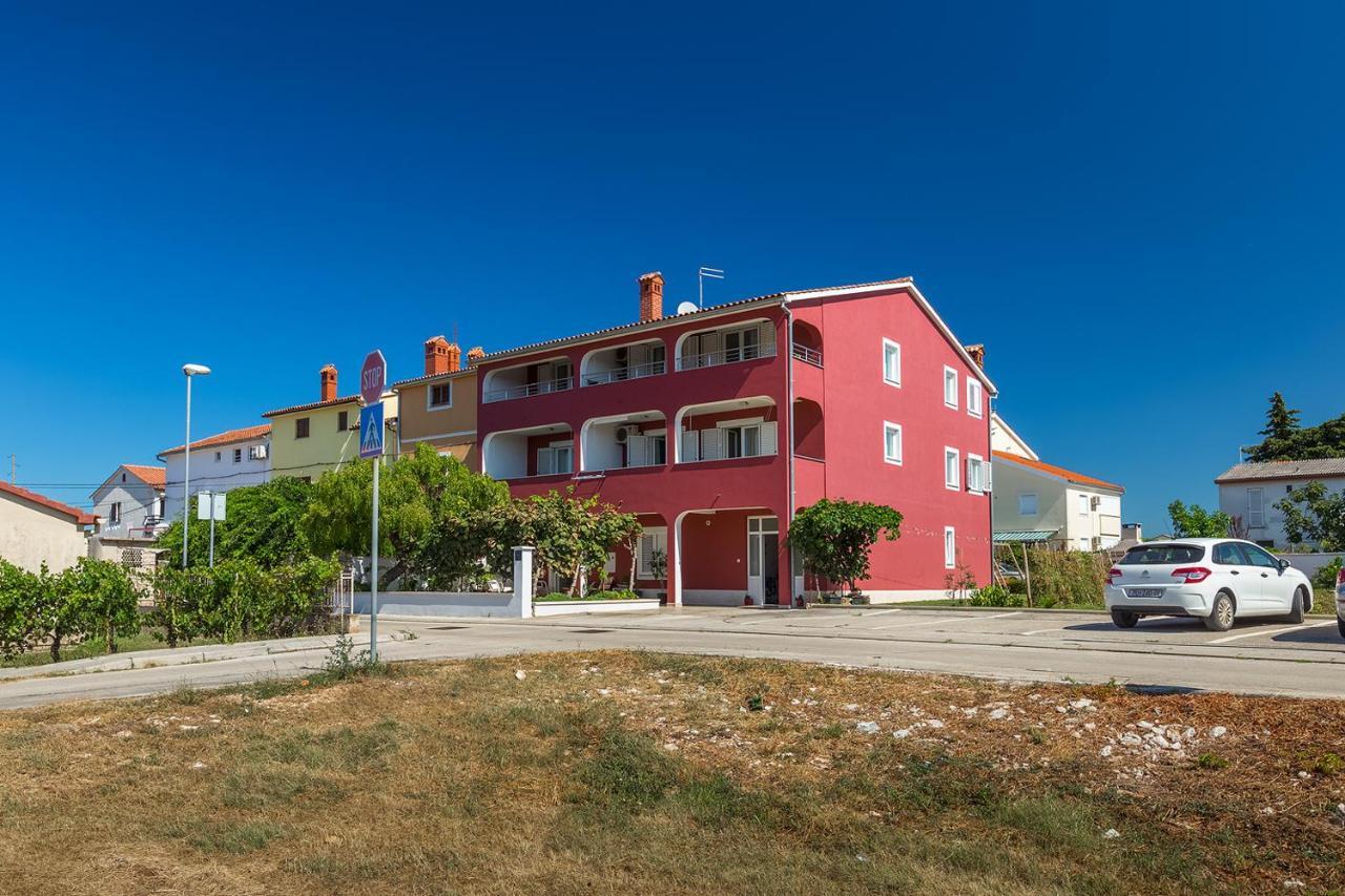 Apartments Boris 771 Fažana Exterior foto