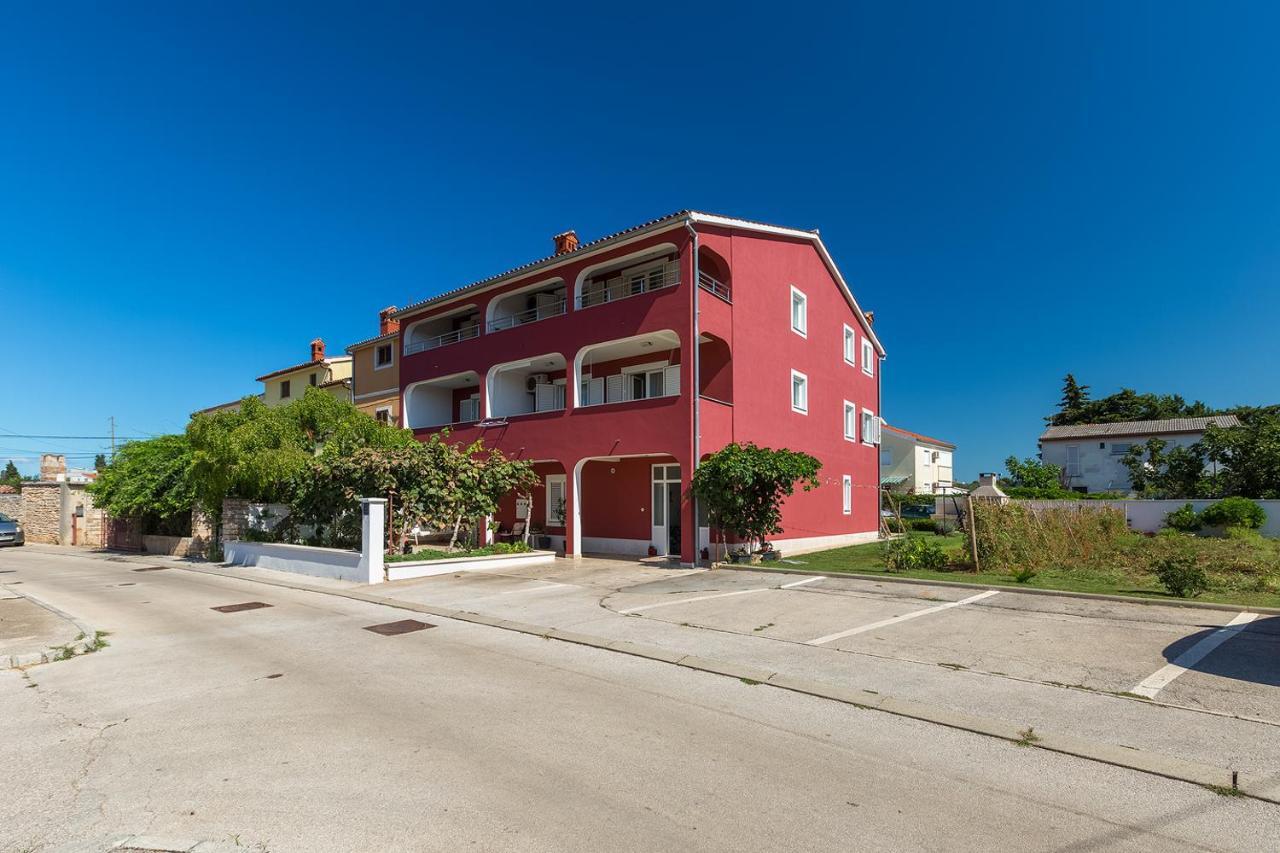 Apartments Boris 771 Fažana Exterior foto